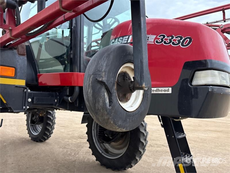 Case IH Patriot 3330 100 ft 4x4 High Clearance Self-Propel Itsekulkevat ruiskut
