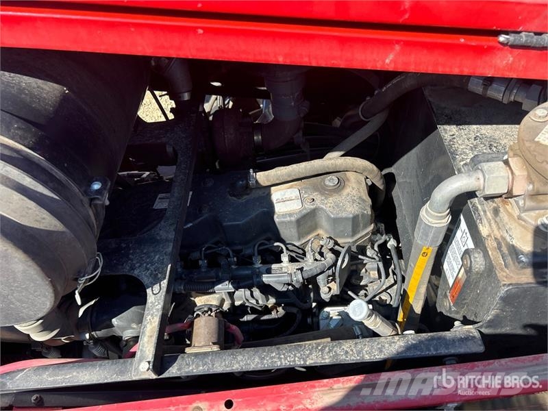 Case IH Patriot 3330 120 ft 4x4 High Clearance Self-Propel Irroratrici semoventi