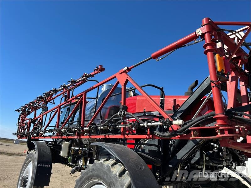 Case IH Patriot 3330 100 ft 4x4 High Clearance Self-Propel رشاشات ذاتية الحركة