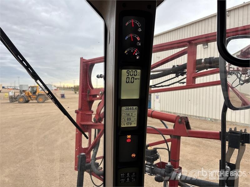Case IH Patriot 3330 100 ft 4x4 High Clearance Self-Propel Itsekulkevat ruiskut