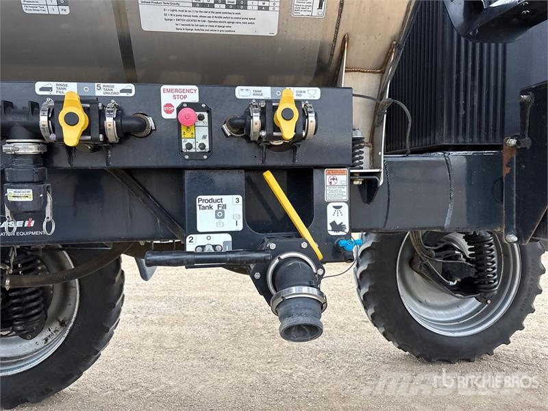 Case IH Patriot 3330 100 ft 4x4 High Clearance Self-Propel Itsekulkevat ruiskut