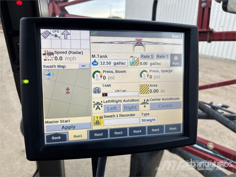 Case IH Patriot 3330 100 ft 4x4 High Clearance Self-Propel Itsekulkevat ruiskut