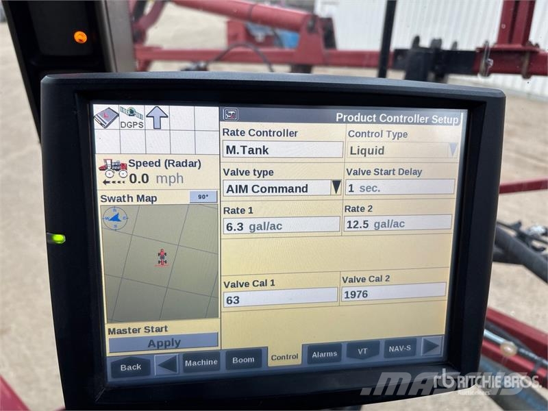Case IH Patriot 3330 100 ft 4x4 High Clearance Self-Propel Itsekulkevat ruiskut