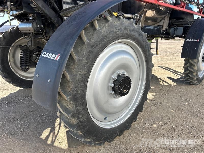 Case IH Patriot 3330 100 ft 4x4 High Clearance Self-Propel رشاشات ذاتية الحركة
