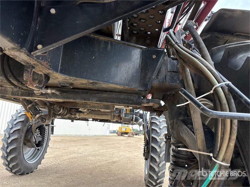 Case IH Patriot 3330 100 ft 4x4 High Clearance Self-Propel Itsekulkevat ruiskut