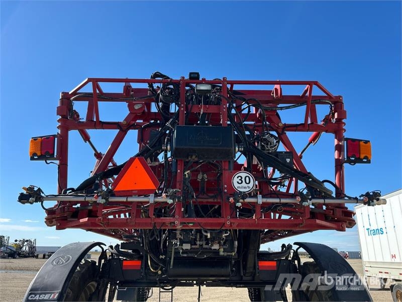 Case IH Patriot 3330 100 ft 4x4 High Clearance Self-Propel رشاشات ذاتية الحركة