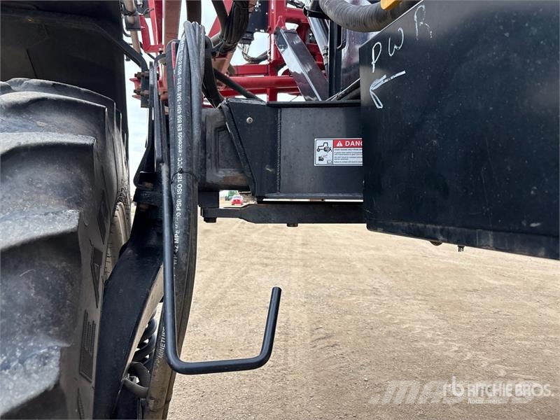 Case IH Patriot 3330 100 ft 4x4 High Clearance Self-Propel Itsekulkevat ruiskut