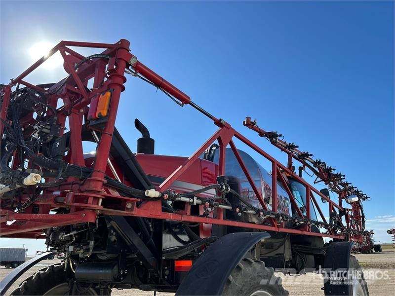 Case IH Patriot 3330 100 ft 4x4 High Clearance Self-Propel رشاشات ذاتية الحركة