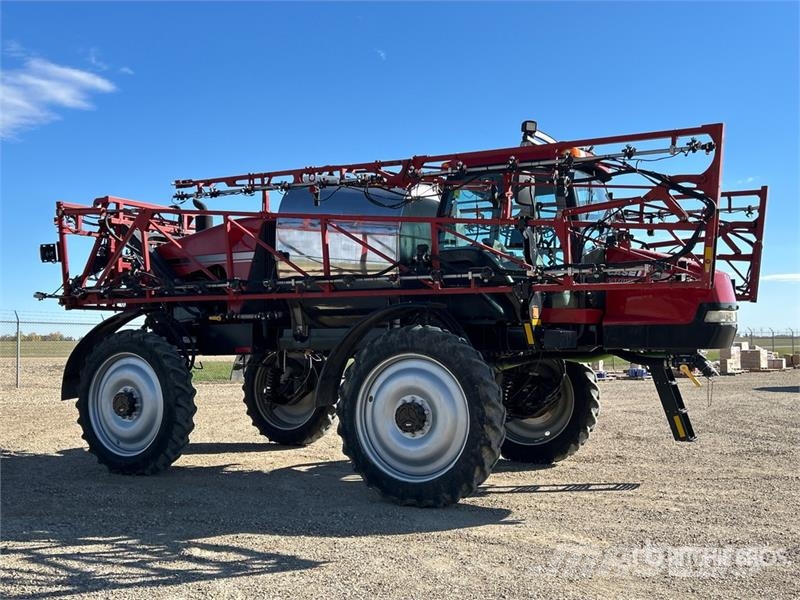 Case IH Patriot 3330 100 ft 4x4 High Clearance Self-Propel رشاشات ذاتية الحركة