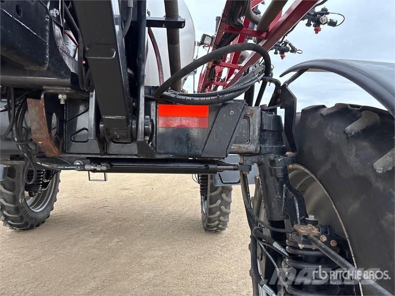 Case IH Patriot 3330 100 ft 4x4 High Clearance Self-Propel Itsekulkevat ruiskut