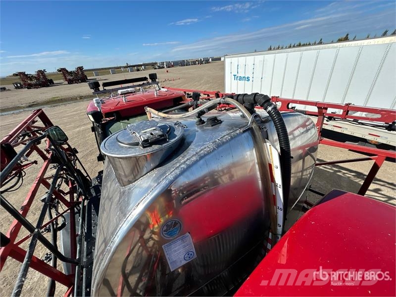 Case IH Patriot 3330 100 ft 4x4 High Clearance Self-Propel رشاشات ذاتية الحركة