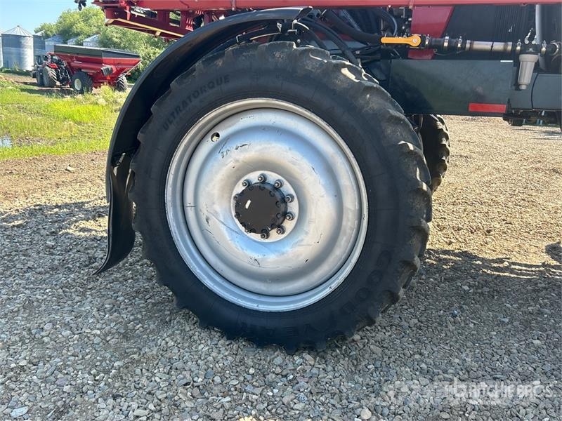 Case IH Patriot 3330 120 ft 4x4 High Clearance Self-Propel Irroratrici semoventi