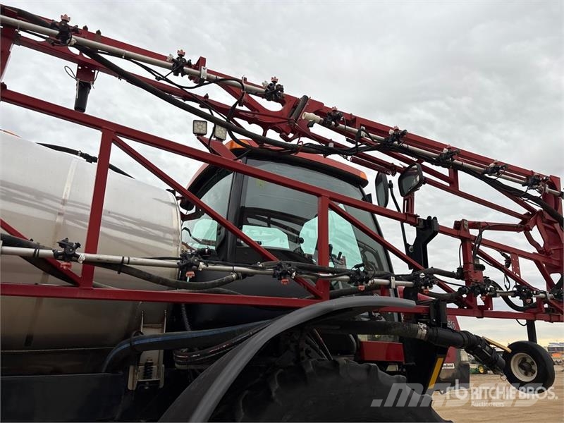 Case IH Patriot 3330 100 ft 4x4 High Clearance Self-Propel Itsekulkevat ruiskut