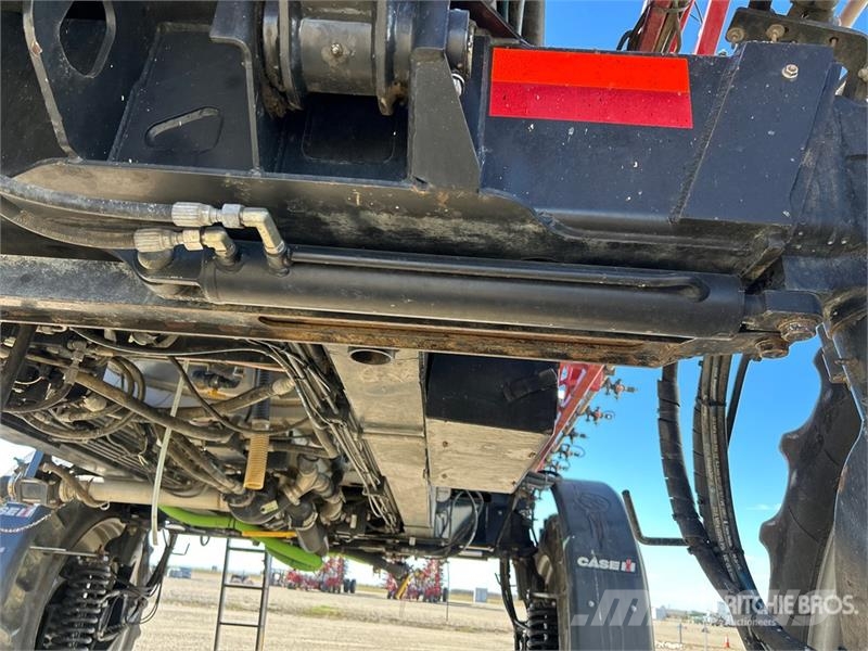 Case IH Patriot 3330 100 ft 4x4 High Clearance Self-Propel رشاشات ذاتية الحركة