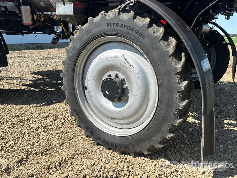 Case IH Patriot 3330 120 ft 4x4 High Clearance Self-Propel Irroratrici semoventi