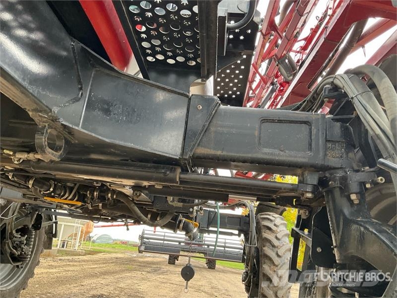 Case IH Patriot 4420 120 ft 4x4 High Clearance Self-Propel رشاشات ذاتية الحركة