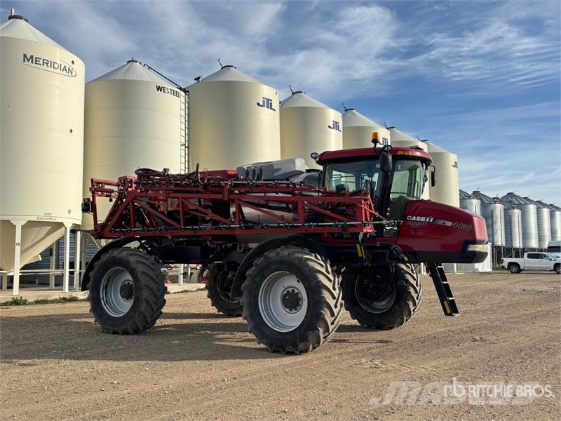 Case IH Patriot 4430 120 ft 4x4 High Clearance Self-Propel Self-propelled sprayers