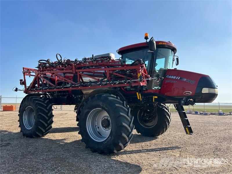 Case IH Patriot 4440 120 ft 4x4 High Clearance AIM Command Selbstfahrende Sprühgeräte