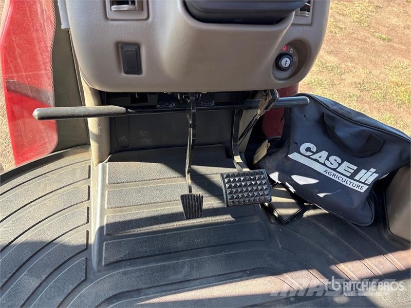 Case IH Patriot 4440 120 ft 4x4 High Clearance Self-Propel Self-propelled sprayers