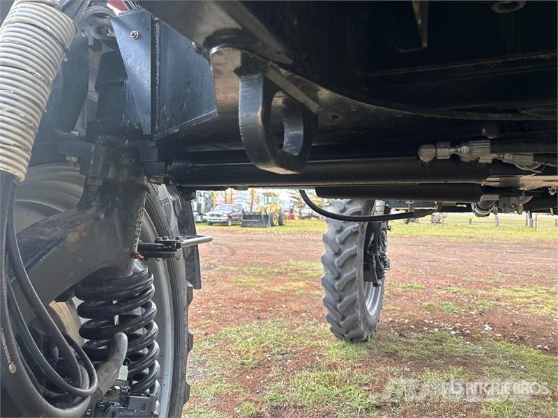 Case IH Patriot 4440 120 ft 4x4 High Clearance Self-Propel Samohodne škropilnice