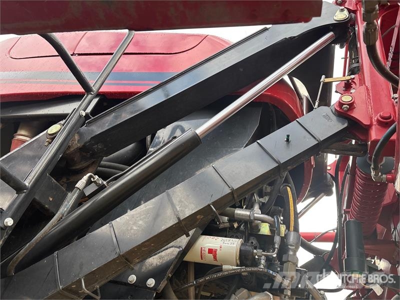Case IH Patriot 4440 120 ft 4x4 High Clearance Self-Propel Samohodne škropilnice