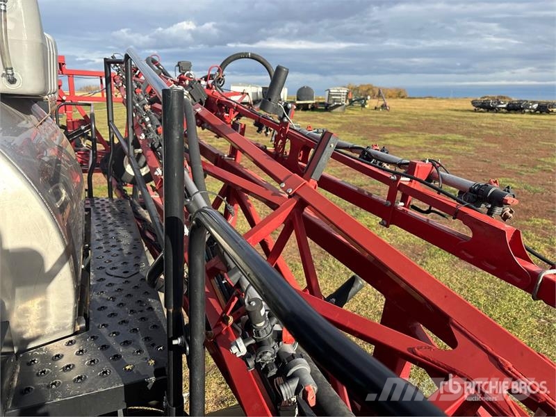 Case IH Patriot 4440 120 ft 4x4 High Clearance Self-Propel Samohodne škropilnice