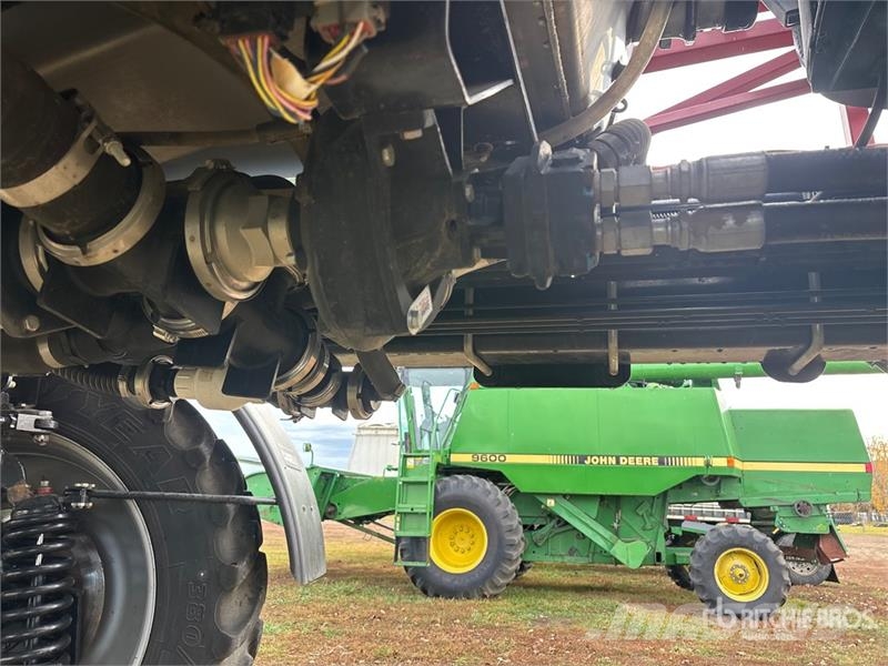 Case IH Patriot 4440 120 ft 4x4 High Clearance Self-Propel Samohodne škropilnice