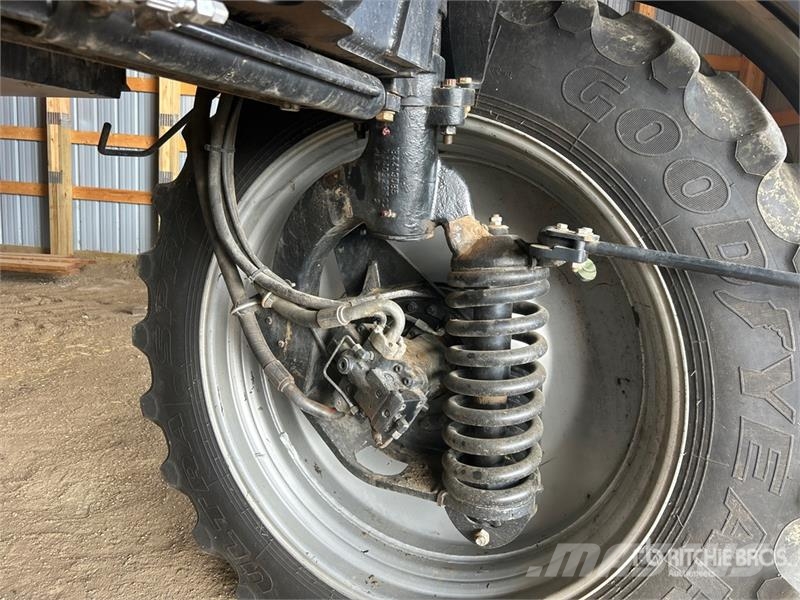 Case IH Patriot 4440 120 ft 4x4 High Clearance Self-Propel رشاشات ذاتية الحركة