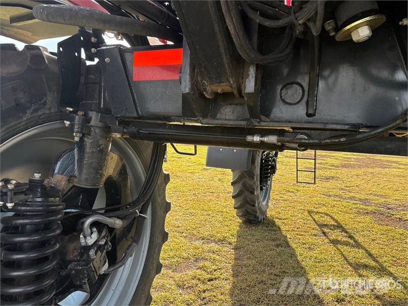 Case IH Patriot 4440 120 ft 4x4 High Clearance Self-Propel Samohodne škropilnice