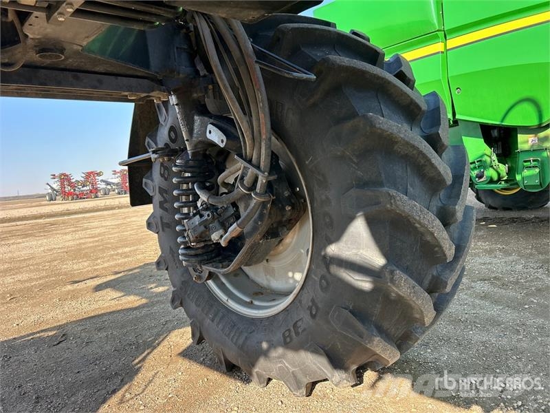 Case IH Patriot 4440 120 ft 4x4 High Clearance AIM Command Selbstfahrende Sprühgeräte