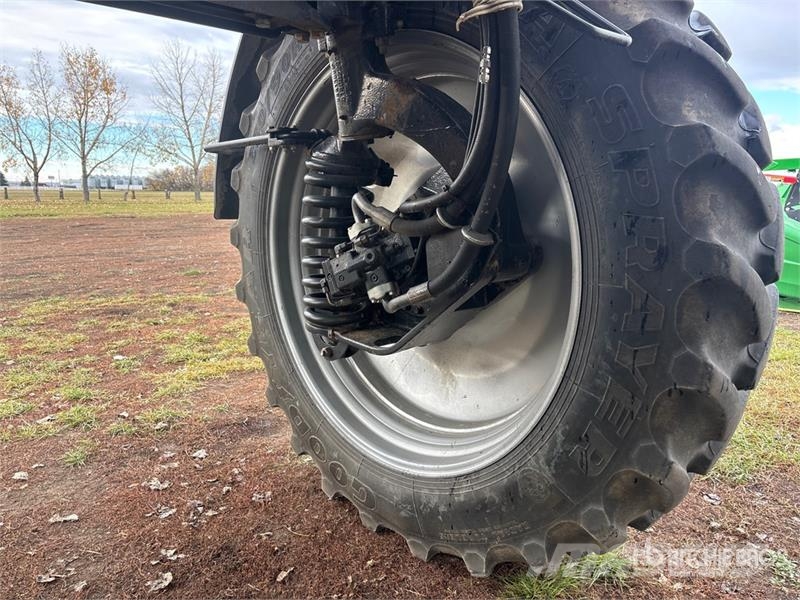 Case IH Patriot 4440 120 ft 4x4 High Clearance Self-Propel Samohodne škropilnice