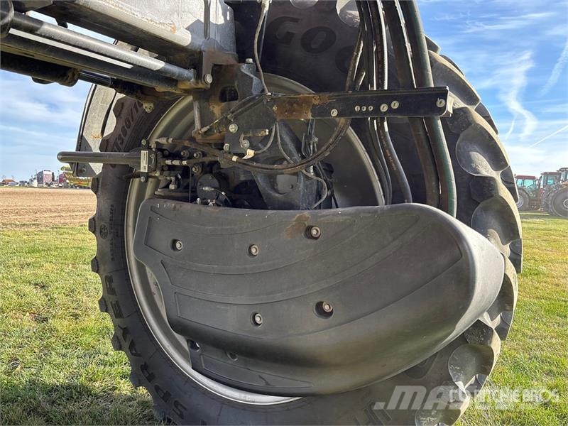 Case IH Patriot 4450 120 ft 4x4 High Clearance Self-Propel Self-propelled sprayers