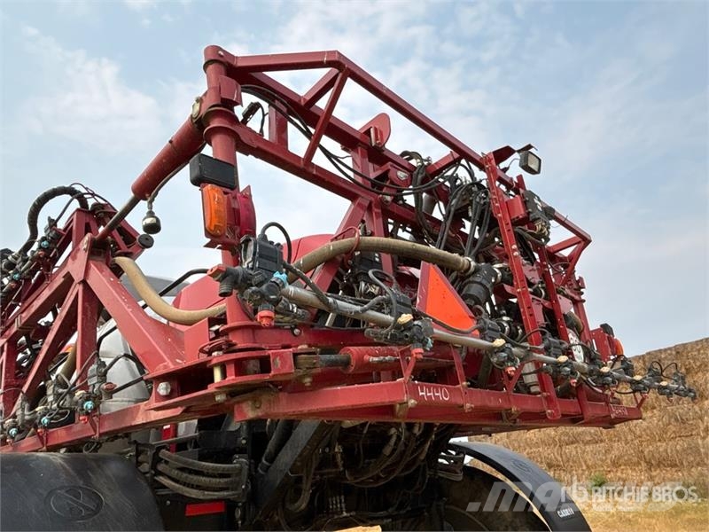 Case IH Patroit 4440 120 ft 4x4 High Clearance Self-Propel رشاشات ذاتية الحركة