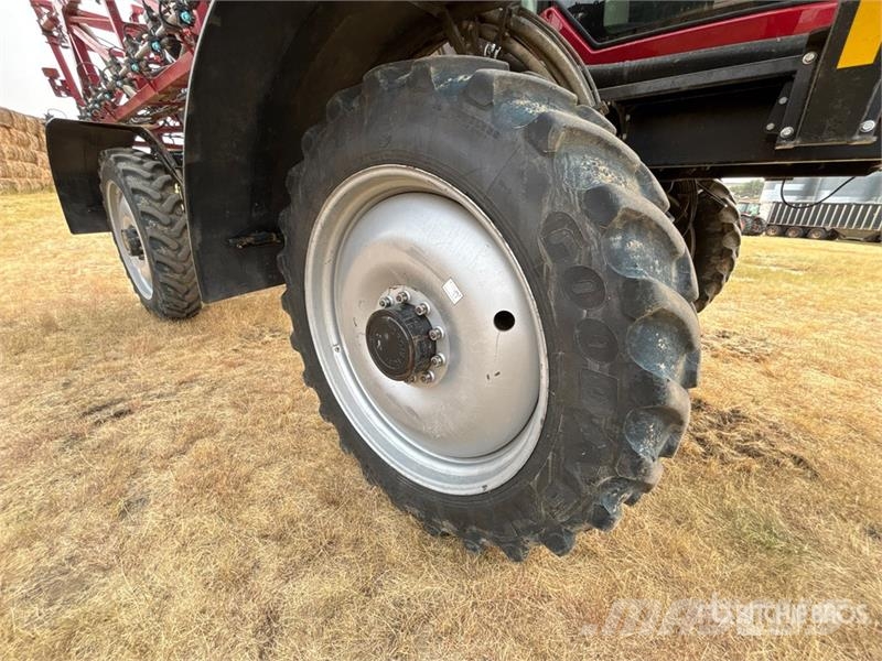 Case IH Patroit 4440 120 ft 4x4 High Clearance Self-Propel رشاشات ذاتية الحركة