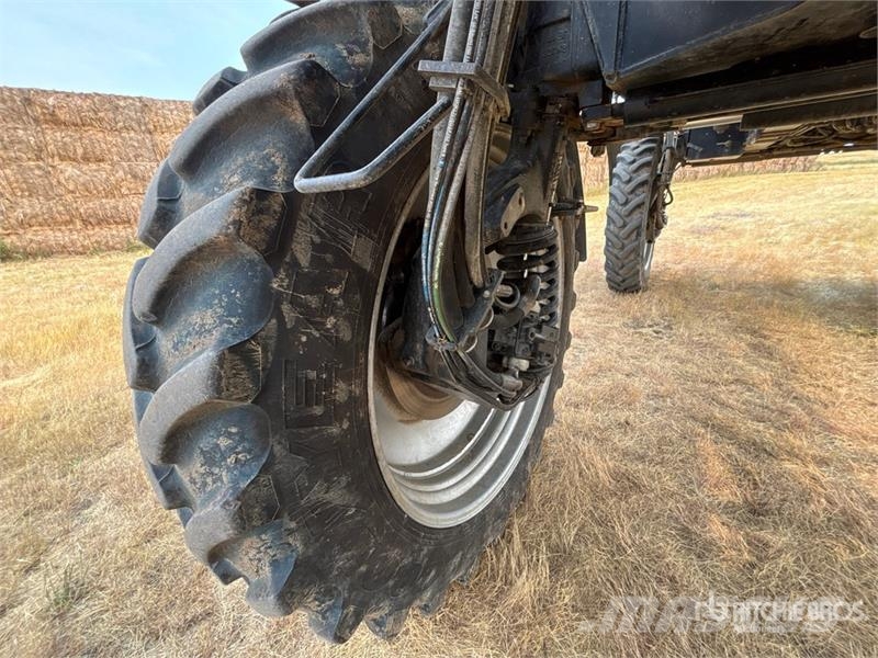 Case IH Patroit 4440 120 ft 4x4 High Clearance Self-Propel رشاشات ذاتية الحركة