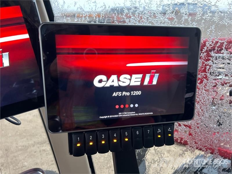 Case IH Patroit 4450 135 ft 4x4 High Clearance Self-Propel Samohodne prskalice