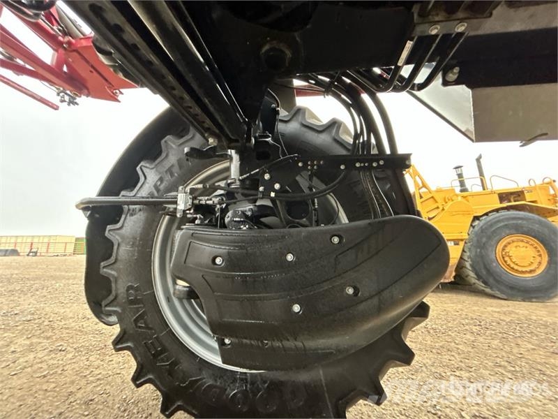 Case IH Patroit 4450 135 ft 4x4 High Clearance Self-Propel Samohodne prskalice