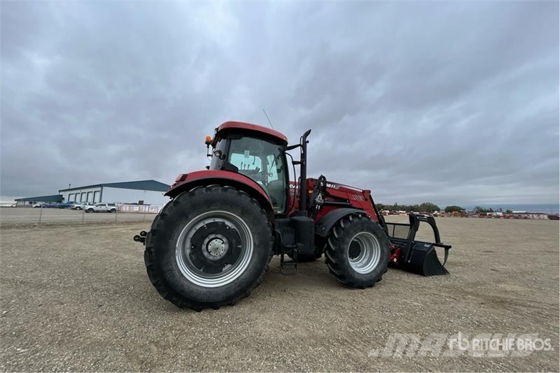 Case IH Puma 170 4WD Tractor Tractoare