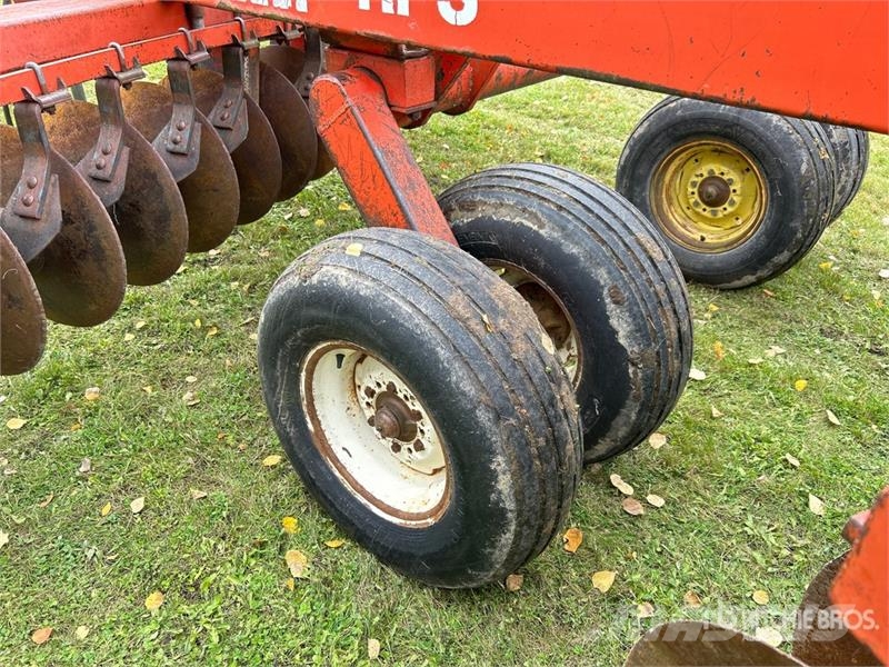 Case IH RPS 11 ft Offset Breaking Disc Tanierové brány