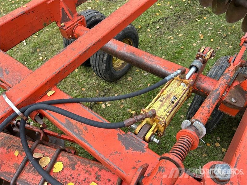 Case IH RPS 11 ft Offset Breaking Disc Tanierové brány