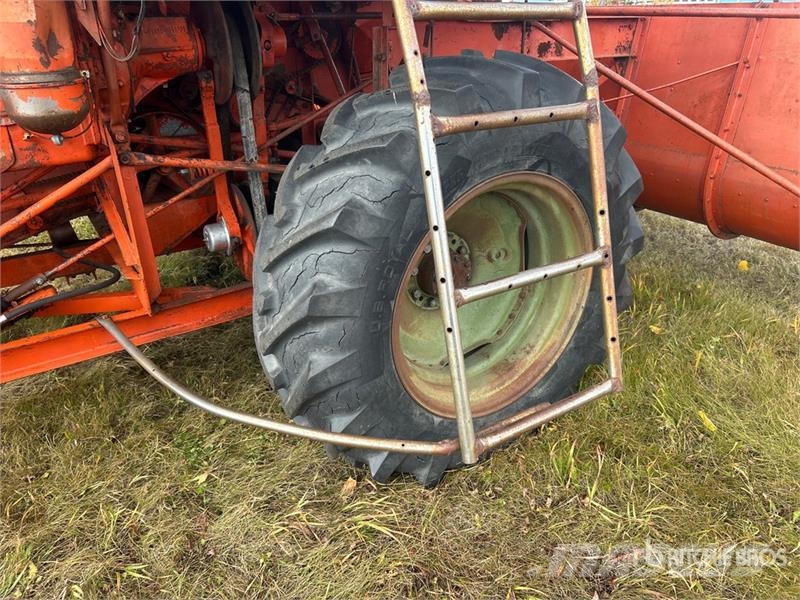Case IH SP 12 Combine Harvester Kombajni