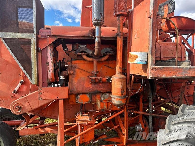 Case IH SP 12 Combine Harvester Kombajni