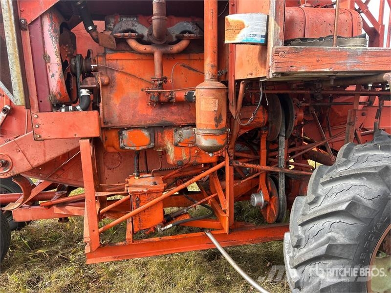 Case IH SP 12 Combine Harvester Kombajni