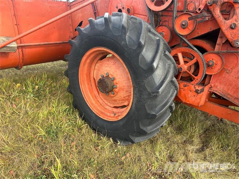 Case IH SP 12 Combine Harvester Kombajni