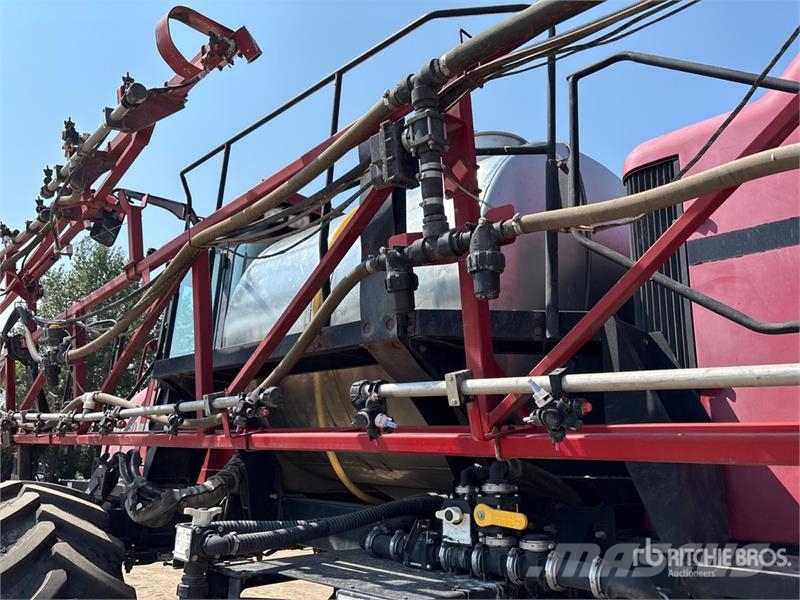 Case IH SPX4260 90 ft High Clearance Self-Propelled Spraye Zelfrijdende spuitmachines