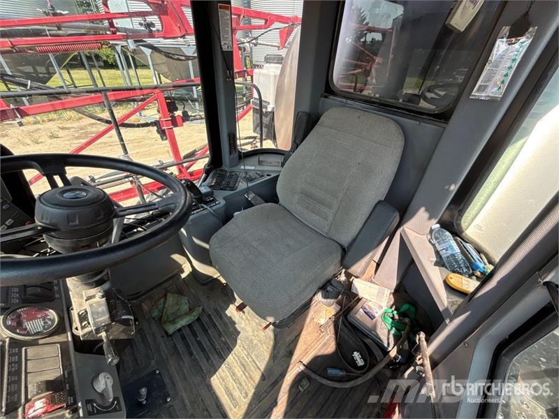 Case IH SPX4260 90 ft High Clearance Self-Propelled Spraye Zelfrijdende spuitmachines