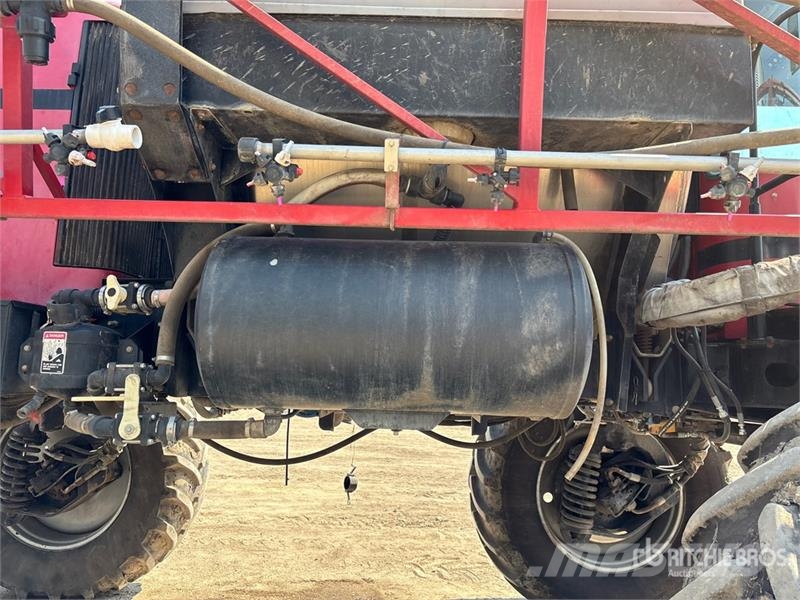 Case IH SPX4260 90 ft High Clearance Self-Propelled Spraye Zelfrijdende spuitmachines