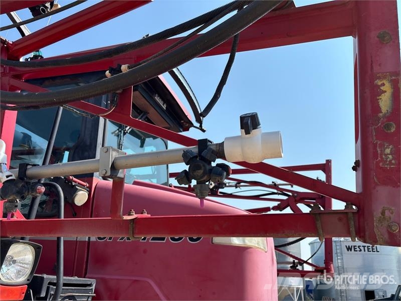 Case IH SPX4260 90 ft High Clearance Self-Propelled Spraye Zelfrijdende spuitmachines