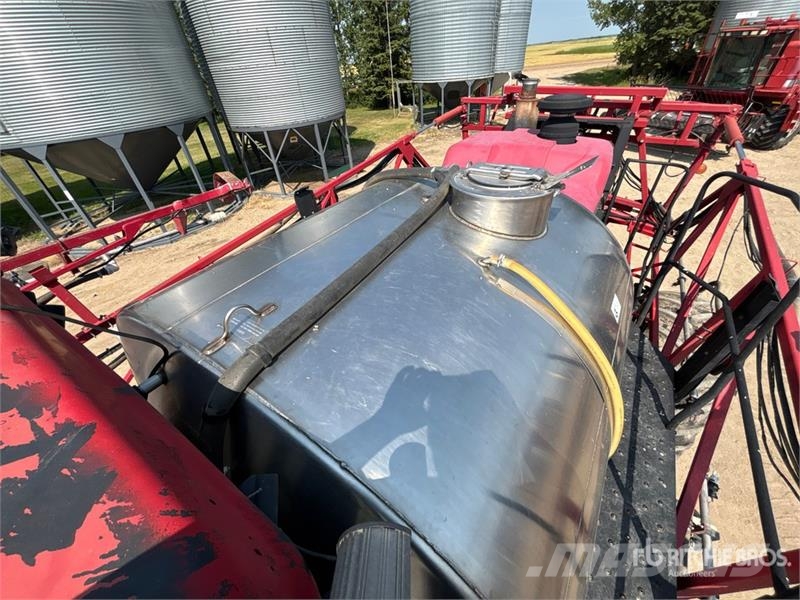 Case IH SPX4260 90 ft High Clearance Self-Propelled Spraye Zelfrijdende spuitmachines