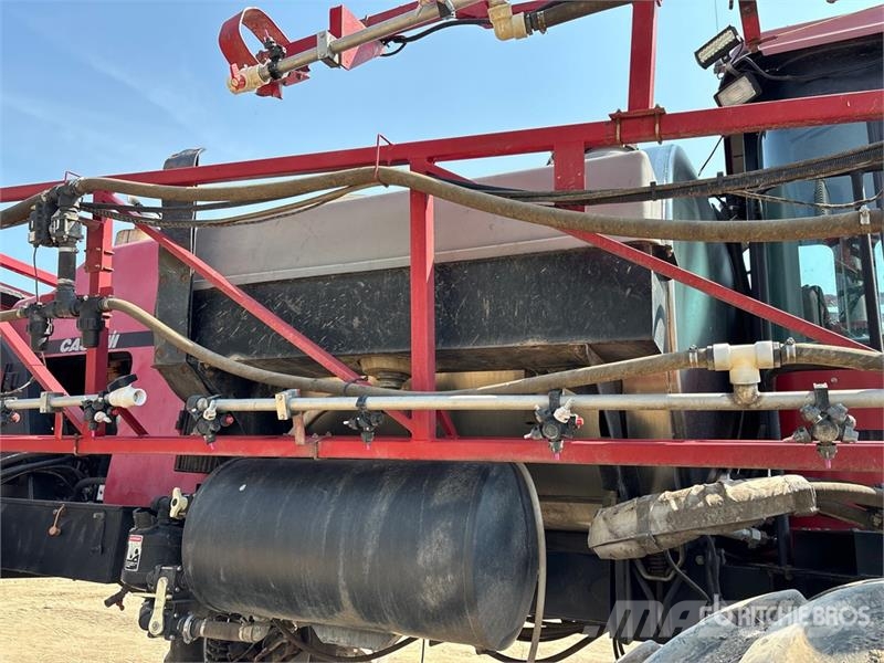 Case IH SPX4260 90 ft High Clearance Self-Propelled Spraye Zelfrijdende spuitmachines